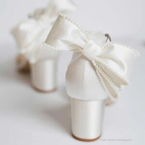 NEW!!! Bella Belle MOLLY (IVORY) Wedding Bridal Shoes Heels US Size 6.5 IVORY